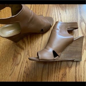 Open Toe Wedged Report Heels